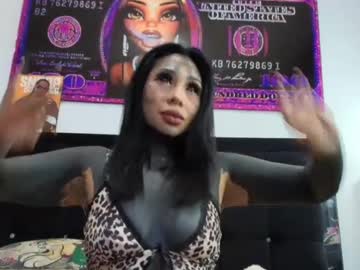 Squirting cam girl Black_eyestattoo age 30 yrs live now