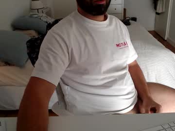 Hairy cam model Blackfox33, 31 yrs live now