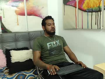 Bladehot_ big cock cam stud 37 yrs streaming live