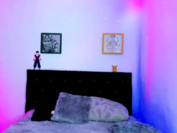 Muscle cam star Blair_lenoxxx, 20 yrs