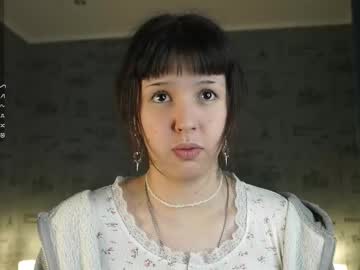 Blissfulvibes, 18 years old, Goal:??show my shoulders ?? #lovense #shy #18 #teen #cute [25 tokens remaining], webcam photo