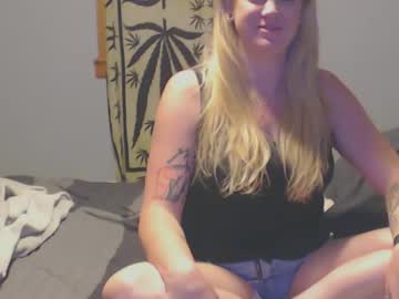 Blondedahliamurd3r • naked35y • East Coast • public