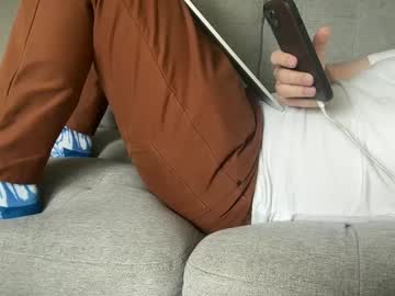 Feet Cams Live male performer bmclovin_7 (joi, mistress, miss, toys) streaming now
