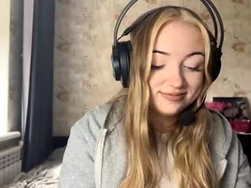 Bonggarrido, 99 years old, GOAL :   eye contact ?Hi, everybody, I'm new here:3? #bigboobs #petite  #new #blonde #cute [18 tokens remaining], webcam photo
