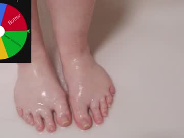 Feet Cams Live model Brandihucks, age 39 streaming Foot Fetish VR
