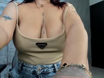 Brenda_topless, 22 years old, Goal: show boobs [17 tokens left] #new #bigtits #teen #bigboobs #skinny #blowjob #deepthroat #latina #shy #young #natural, webcam photo