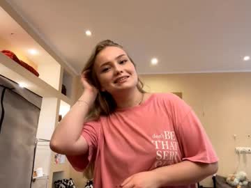 Brigidbilton, 18 years old, Goal :  air kiss        i'm Amelia and #new here #cute #young #blonde #18 [30 tokens remaining], webcam photo