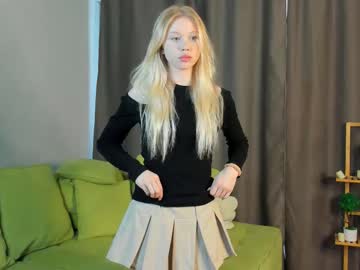 Britneybrashaw, 18 years old, Goal: take off my top. Im Eva, welcome. #blonde #18 #teen #young #new [64 tokens remaining], webcam photo