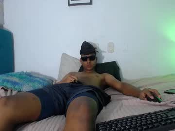 Hairy cam model Brownnie_man, 20 yrs live now