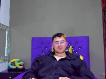 Live twink cam Brunowalkerr, age 22 yrs nude and streaming