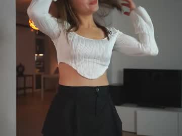 Burmavock, My name is Lunari, I'm a #new and #young model on CB  #18 #bigboobs #shy GOAL:  Show my belly and care it  [111 tokens remaining], webcam photo
