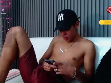 Cam_cami_18, 19 years old, let's smoke and masturbate together until I do cum ??? #young #ebony #latino #smoke #bigdick [250 tokens remaining], webcam photo