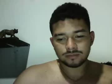 Hairy cam model Camrodrigo, 19 yrs live now