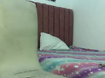 Candybrunette_30 • ebony • colombia • public