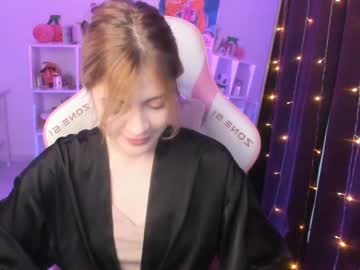 Candyhannah, 19 years old, play with pussy [397 tokens remaining] #blonde #new  #shy #18 #teen, webcam photo