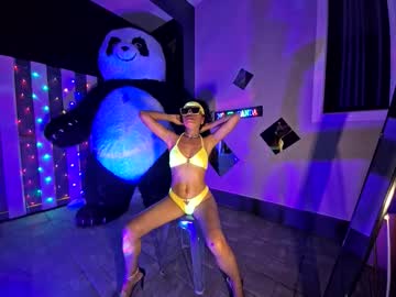Skinny Asian cam girl Candylovedady | 25 yrs live in HD