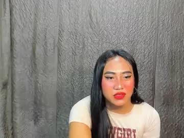 Hairy cam model Carlinaax live now
