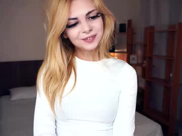 Carolynnfernandez, 18 years old, I will enchant you with my eyes [16 tokens remaining] Hello guys!Im Monica! Im #18 years old and #new here.Im also #shy #teen #cute, webcam photo