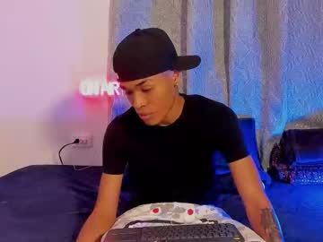 Live cam boy Carterbrownbbc, 21 yrs – Hot Male Cams