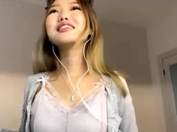 Catheytollefsen, 19 years old, Hello CB, welcome in my room, its my first day| GOAL - foot show close to camera in stockings   | #new #18 #young #cute #shy [97 tokens remaining], webcam photo