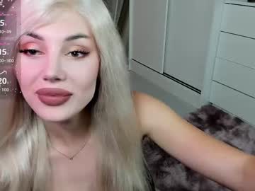 Squirting cam girl Cathyvelor age 23 yrs live now