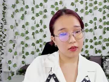 Skinny Asian cam girl Champions_babe live in HD