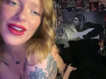 Cherriesinchains, 25 years old, Horny & begging to cum, play with me? ? #lovense #redhead #new #tattoos #bigboobs, webcam photo