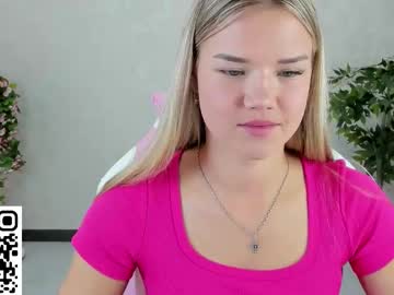 Cherry_lexi, 18 years old, Slap her ass x5 [63 tokens left] #nonude #blonde #skinny #18 #shy, webcam photo