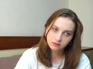Cheryleabedi, Hello- -Kelly, my first broadcasting #18 #new #shy #young #teen Goal: Closeup my eyes [20 tokens remaining], webcam photo