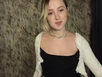 chloe_whispers - Live EU Performer