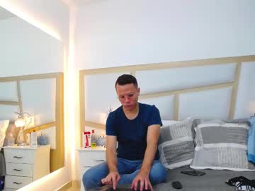 chris_barker - Live EU Performer