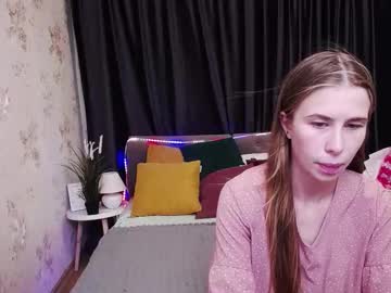 Chrissharon_, hi i'm Chris,im new here,follow and meet and fun<3 Goal:start my day #new #c2c #blonde #talk #shy [93 tokens remaining], webcam photo