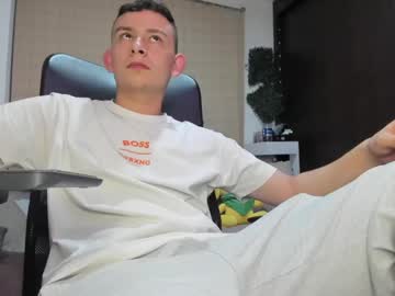Christmiller_1, 21 years old, Make me Cum on my birthday #cum #18 #master #bigcock #smoke [939 tokens remaining], webcam photo