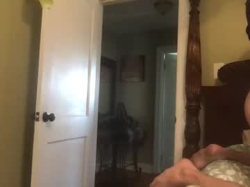 Squirting cam girl Claireandlovert age 27 yrs live now