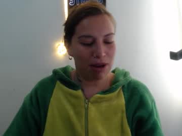 Squirting cam girl Cloepussy live now