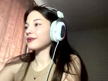 Conchitaderricott, 18 years old, GOAL: Lick lips close to cam [17 tokens remaining] Hello my name is bella #new here  im #18 y.o  #teen #shy #skinny, webcam photo