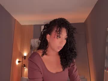 corinnah - Live EU Performer