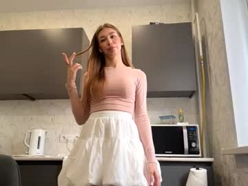 Corriewhiters, Goal: Take my phone and do Room Tour  First Day Here! Uhmm Hello Guys :) #new #shy #skinny #teen #18 [34 tokens remaining], webcam photo