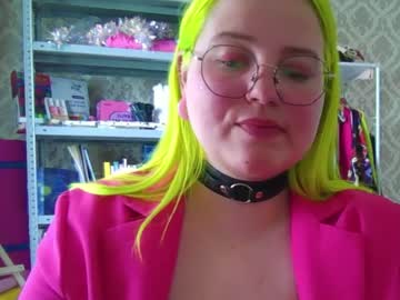 Cosmickris_ • new26y • hot place ???? • public