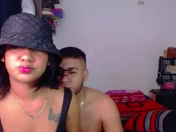 Squirting cam girl Couple_house4hot live now