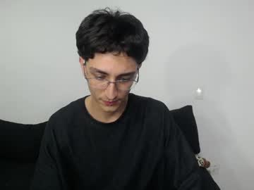 Criss_420, 23 years old, Welcome to my room :3 [645 tokens left] // #bigcock #cum #18 #new #skinny, webcam photo