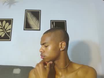 Criss_zuri, GOAL: hard [30 tokens remaining] Welcome to my room! #ebony #young #gay #femboy #bbc, webcam photo