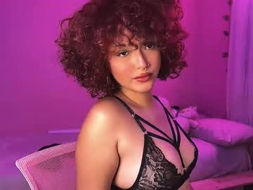 Squirting cam girl Curls_emma age 23 yrs live now