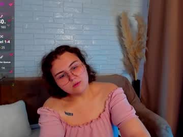 Curvy_janie • cute • Planet Earth???? • public