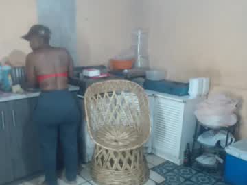 Hairy cam model Curvypear76x live now