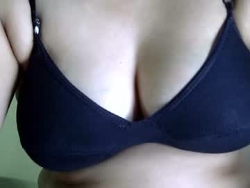 Squirting cam girl Cute_diyu age 18 yrs live now