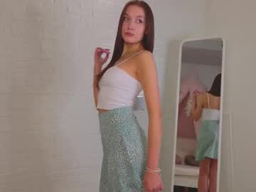 Cutiewuwu, 18 years old, play with panties #shy #new #bigass #18 #petite [65 tokens remaining], webcam photo