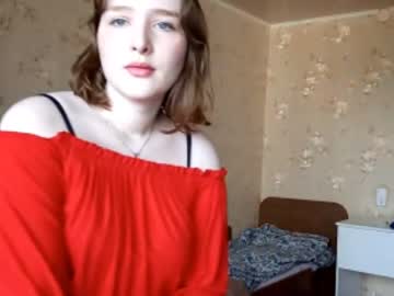 Cwendevon, 18 years old, GOAL: Suck my finger ; Welcome to my third day! #new #18 #bigboobs #bigass #young [14 tokens remaining], webcam photo