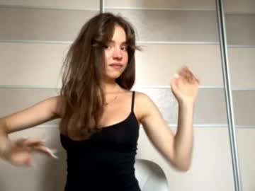 Cyndyslonecker, 18 years old, ?Sensual dance? Hi, I'm Lina? I'm #18, just started here — so #new and a little #shy... I'm #fresh, all #natural [42 tokens remaining], webcam photo