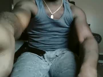 Catch me live as Daddybbc52, age 33 yrs in premium male cam shows